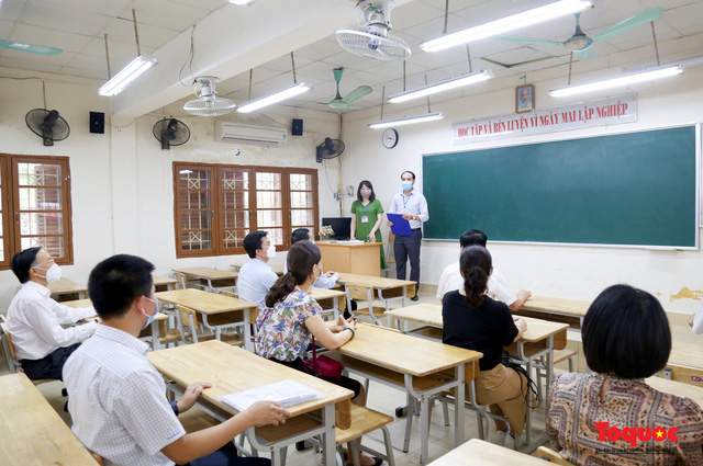 H&agrave; Nội: Diễn tập &ldquo;Đảm bảo y tế, ph&ograve;ng chống dịch bệnh Covid-19 trong kỳ thi tuyển sinh v&agrave;o lớp 10&rdquo; - Ảnh 2.