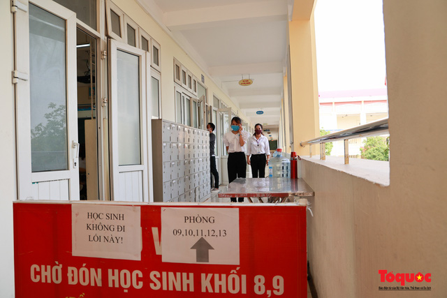 H&agrave; Nội: Diễn tập &ldquo;Đảm bảo y tế, ph&ograve;ng chống dịch bệnh Covid-19 trong kỳ thi tuyển sinh v&agrave;o lớp 10&rdquo; - Ảnh 12.