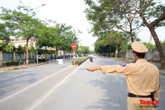 H&agrave; Nội: Diễn tập &ldquo;Đảm bảo y tế, ph&ograve;ng chống dịch bệnh Covid-19 trong kỳ thi tuyển sinh v&agrave;o lớp 10&rdquo; - Ảnh 17.
