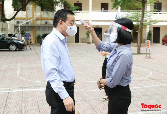 H&agrave; Nội: Diễn tập &ldquo;Đảm bảo y tế, ph&ograve;ng chống dịch bệnh Covid-19 trong kỳ thi tuyển sinh v&agrave;o lớp 10&rdquo; - Ảnh 3.