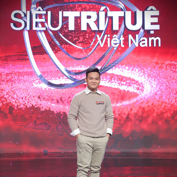 Khoe ảnh giống hệt bố thời trẻ, Hà Việt Hoàng (Siêu Trí Tuệ) tiết lộ chi tiết chứng tỏ học vấn của bố khủng cỡ nào! - Ảnh 2.