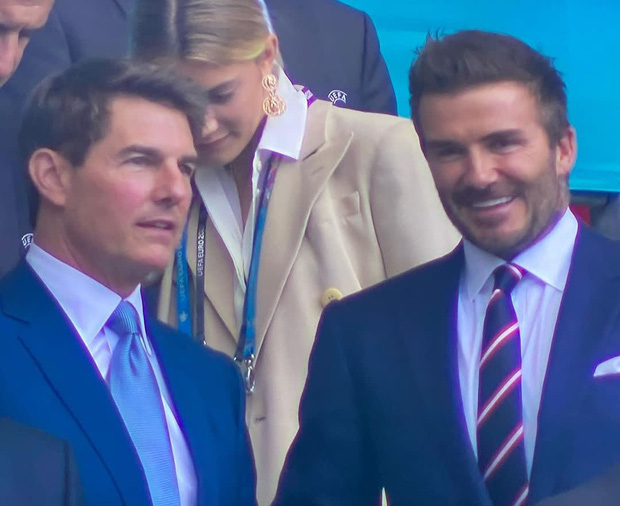 David Beckham càn quét từ Wimbledon đến Euro: Lên đồ biến sự kiện thành sàn diễn, visual đỉnh cao đè bẹp Tom Cruise - Ed Sheeran - Ảnh 20.