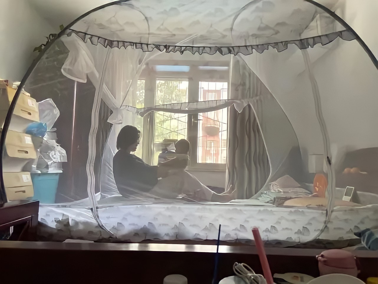 Trẻ chăm con, già trông cháu và nỗi lòng chìm nổi của những ông bà được cháu mất tự do khi bỏ quê lên phố - Ảnh 3. Trẻ chăm con, già trông cháu và nỗi lòng chìm nổi của những ông bà được cháu mất tự do khi bỏ quê lên phố - Ảnh 3.