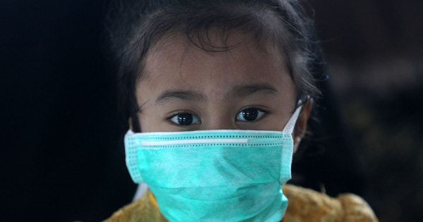 Indonesia: Số ca Covid-19 ở trẻ em không ngừng tăng, bác sĩ đau xót thừa nhận thất bại - Ảnh 1.