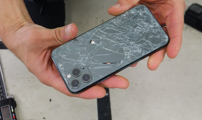 Vỡ màn hình điện thoại, bể mặt kính điện thoại xử lý thế nào?
