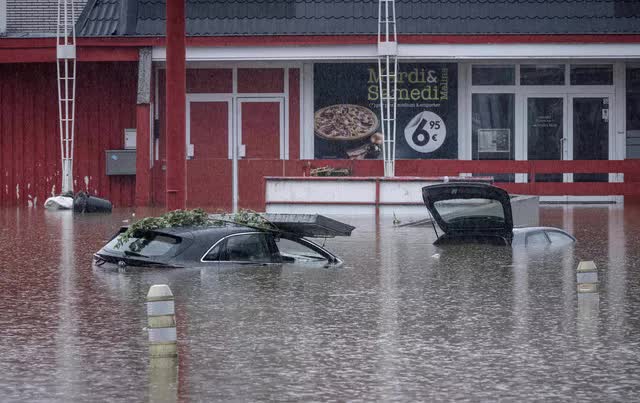 Ít nhất 60 người tử vong và hơn 70 người mất tích sau đợt mưa lớn chưa từng thấy ở Đức và Bỉ - Ảnh 3.