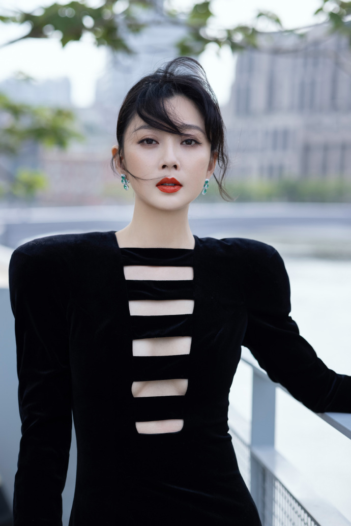 Dương quý phi xấu nhất lịch sử Hoa ngữ giờ nổ visual cực sốc, sự nghiệp copy Phạm Băng Băng nhưng ai hơn ai? - Ảnh 6. Dương quý phi xấu nhất lịch sử Hoa ngữ giờ nổ visual cực sốc, sự nghiệp copy Phạm Băng Băng nhưng ai hơn ai? - Ảnh 6.