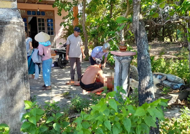 Bắt nghi phạm sát hại thầy Hiệu trưởng ở Quảng Nam: Là nam sinh vừa học xong lớp 9 - Ảnh 1. Bắt nghi phạm sát hại thầy Hiệu trưởng ở Quảng Nam: Là nam sinh vừa học xong lớp 9 - Ảnh 1.
