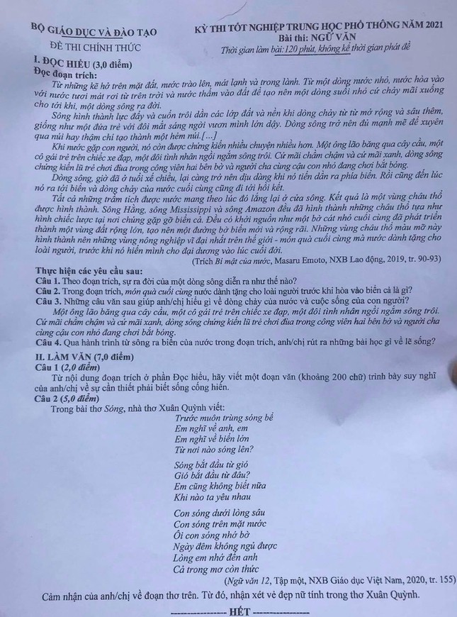 Chấm thi Văn: Thí sinh Hà Nội viết Sóng ra đời khi Xuân Quỳnh đi du thuyền - Ảnh 1.