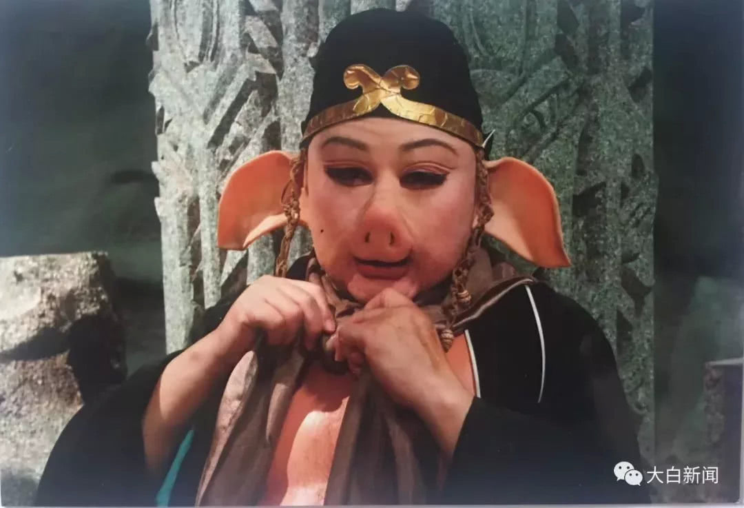 Trư Bát Giới bí mật thủ 12 vai trong Tây Du Ký, giờ sống ra sao trong biệt thự tiền tỷ với Hằng Nga của đời mình ở tuổi 37? - Ảnh 3. Trư Bát Giới bí mật thủ 12 vai trong Tây Du Ký, giờ sống ra sao trong biệt thự tiền tỷ với Hằng Nga của đời mình ở tuổi 37? - Ảnh 3.