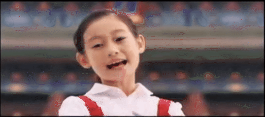 Thiên thần nhí góp mặt trong MV Olympic Bắc Kinh 2008: 5 tuổi rưỡi đã gây chấn động quốc tế, sau 13 năm giờ ra sao? - Ảnh 6.