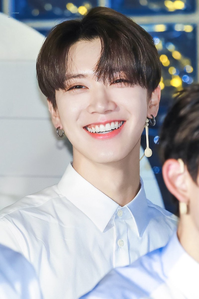 Từ Nichkhun (2PM) đến Lisa (BLACKPINK) - hội idol Thái đã đem chuông đi đánh xứ người thành công đến thế nào? - Ảnh 26. Từ Nichkhun (2PM) đến Lisa (BLACKPINK) - hội idol Thái đã đem chuông đi đánh xứ người thành công đến thế nào? - Ảnh 26.