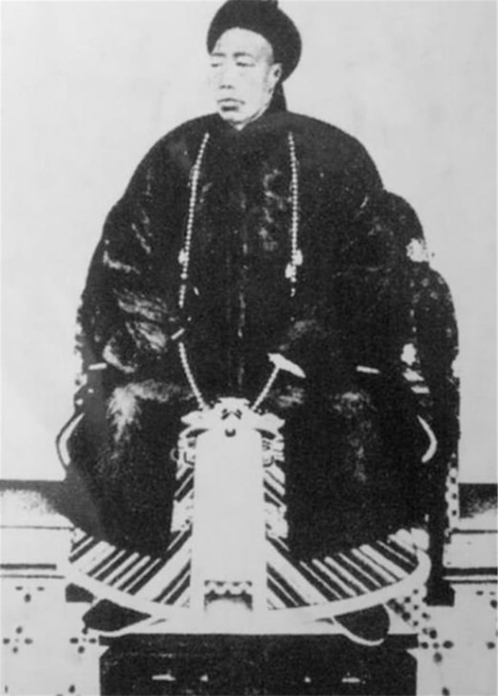 Bước vào lăng mộ thái giám Lý Liên Anh, đội khảo cổ chết khiếp vì cảnh tượng ám ảnh bên trong quan tài! - Ảnh 6. Bước vào lăng mộ thái giám Lý Liên Anh, đội khảo cổ chết khiếp vì cảnh tượng ám ảnh bên trong quan tài! - Ảnh 6.