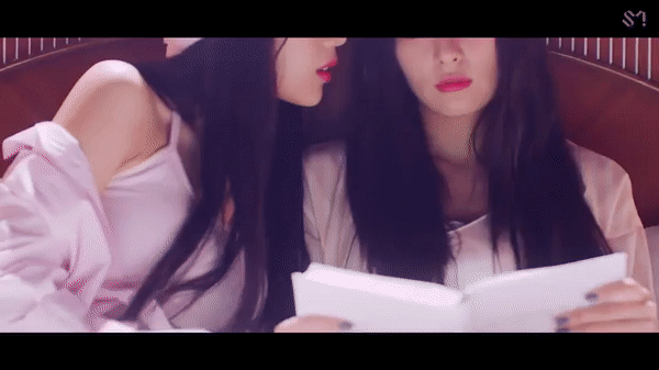 Khi Kpop làm MV về đề tài đồng tính: Nhóm nam khéo léo với chuyện tình buồn, Red Velvet - TWICE lại lộ rõ mồn một - Ảnh 12.