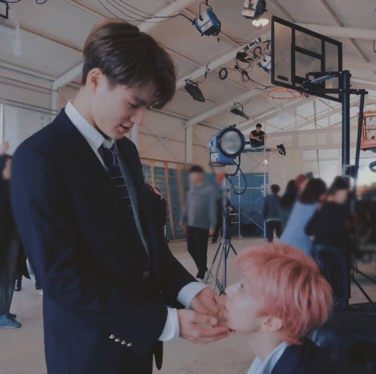 Đôi bạn thân 9 năm cực phẩm của Kpop: Từ duyên phận vào SM cùng ngày cho đến chiến hạm đông fan bậc nhất NCT - Ảnh 20. Đôi bạn thân 9 năm cực phẩm của Kpop: Từ duyên phận vào SM cùng ngày cho đến chiến hạm đông fan bậc nhất NCT - Ảnh 20.