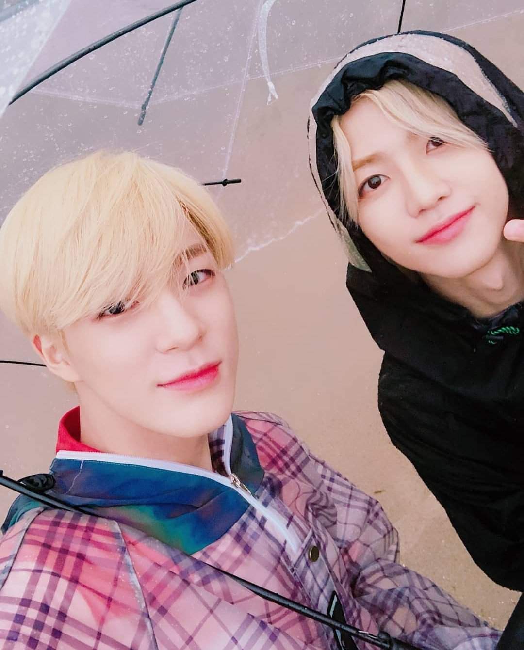 Đôi bạn thân 9 năm cực phẩm của Kpop: Từ duyên phận vào SM cùng ngày cho đến chiến hạm đông fan bậc nhất NCT - Ảnh 12. Đôi bạn thân 9 năm cực phẩm của Kpop: Từ duyên phận vào SM cùng ngày cho đến chiến hạm đông fan bậc nhất NCT - Ảnh 12.