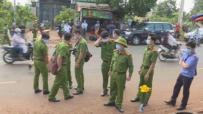 Tạm giữ 12 đối tượng liên quan đến cái chết của nam sinh lớp 9 - Ảnh 2.