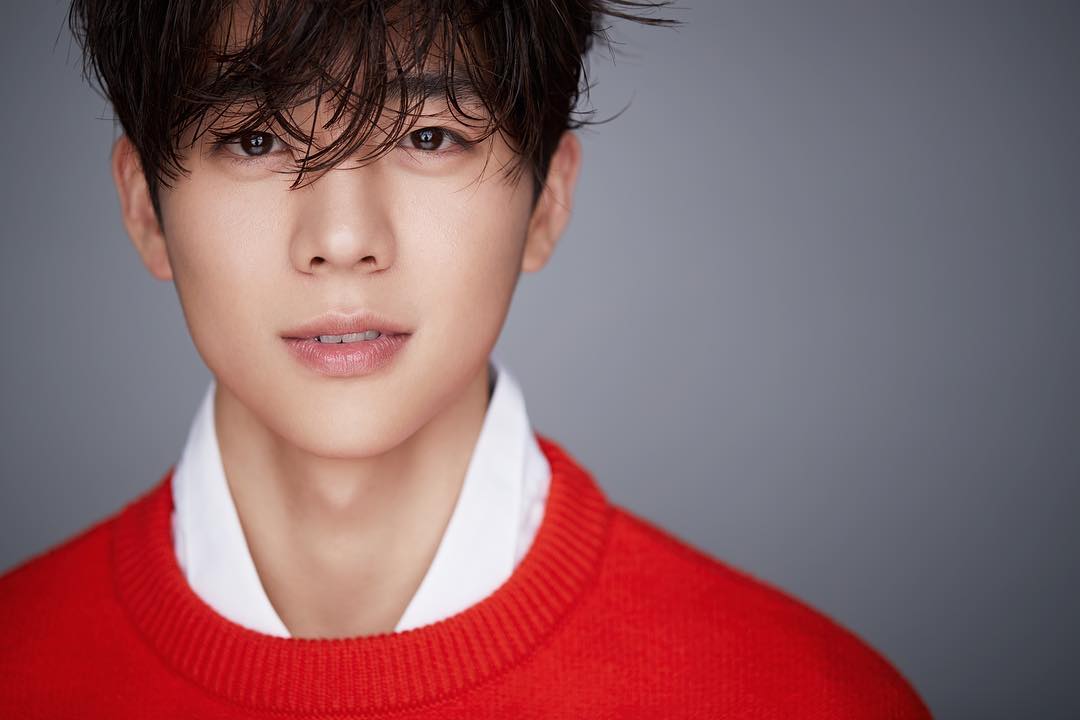 Nam phụ cực phẩm của Nevertheless doạ “đè bẹp” Song Kang: Soái ca đã cao 1m86 còn hack tuổi, du học hết Thái Lan đến tận... Nam Phi - Ảnh 2. Nam phụ cực phẩm của Nevertheless doạ “đè bẹp” Song Kang: Soái ca đã cao 1m86 còn hack tuổi, du học hết Thái Lan đến tận... Nam Phi - Ảnh 2.