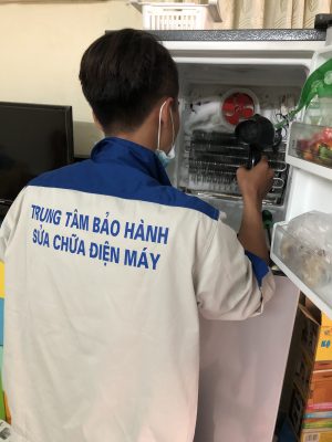 5 bước vệ sinh tủ lạnh nhanh chóng và khử mùi khó chịu cực nhàn cho chị em - Ảnh 3.