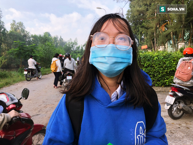 Nữ sinh trong khu phong toả tại TP.HCM được đặc c&aacute;ch tham dự kỳ thi tốt nghiệp THPT - Ảnh 1.