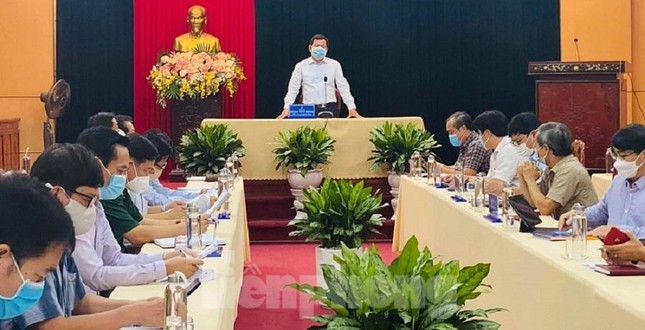 Quảng Ng&atilde;i: Gi&atilde;n c&aacute;ch x&atilde; hội to&agrave;n tỉnh, ri&ecirc;ng 5 huyện thực hiện Chỉ thị 16 - Ảnh 1.