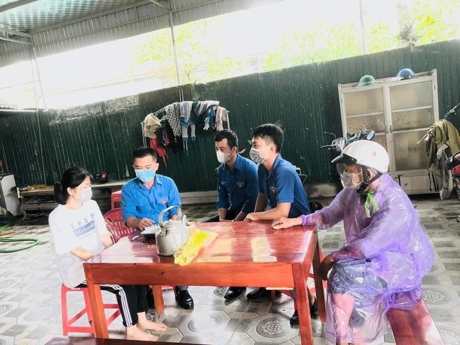 Bố đột ngột qua đời, th&iacute; sinh n&eacute;n đau đến điểm thi l&agrave;m b&agrave;i m&ocirc;n To&aacute;n - Ảnh 1.