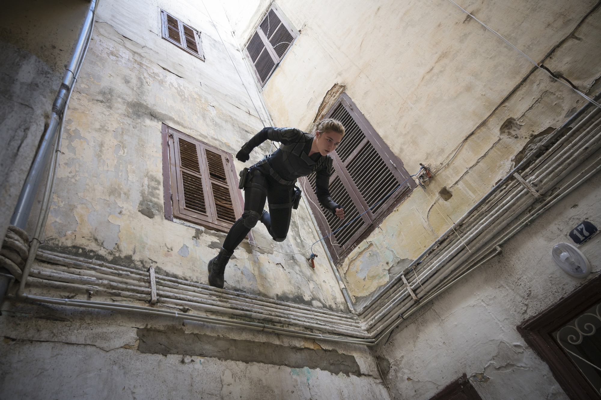 Marvel mang đến c&ocirc;ng l&yacute; cho Black Widow, để rồi lại cướp n&oacute; đi trong bộ phim về ch&iacute;nh c&ocirc; - Ảnh 10.