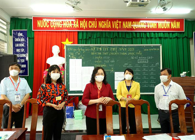 5 thí sinh chuyển từ TP. Hồ Chí Minh về thi tốt nghiệp THPT tại An Giang - Ảnh 1.