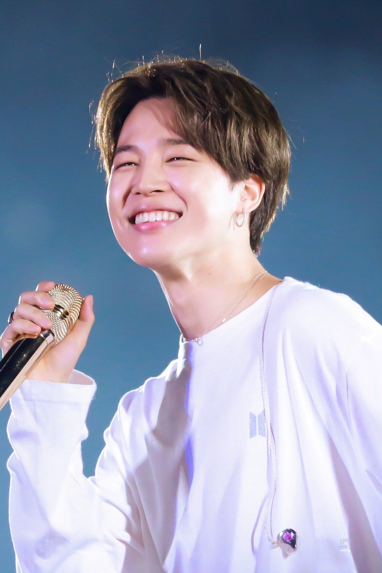 Jimin (BTS) gửi lời xin lỗi v&agrave; c&aacute;m ơn đến Army Việt v&igrave; một b&agrave;i h&aacute;t, người h&acirc;m mộ cảm động đến rơi nước mắt - Ảnh 2.