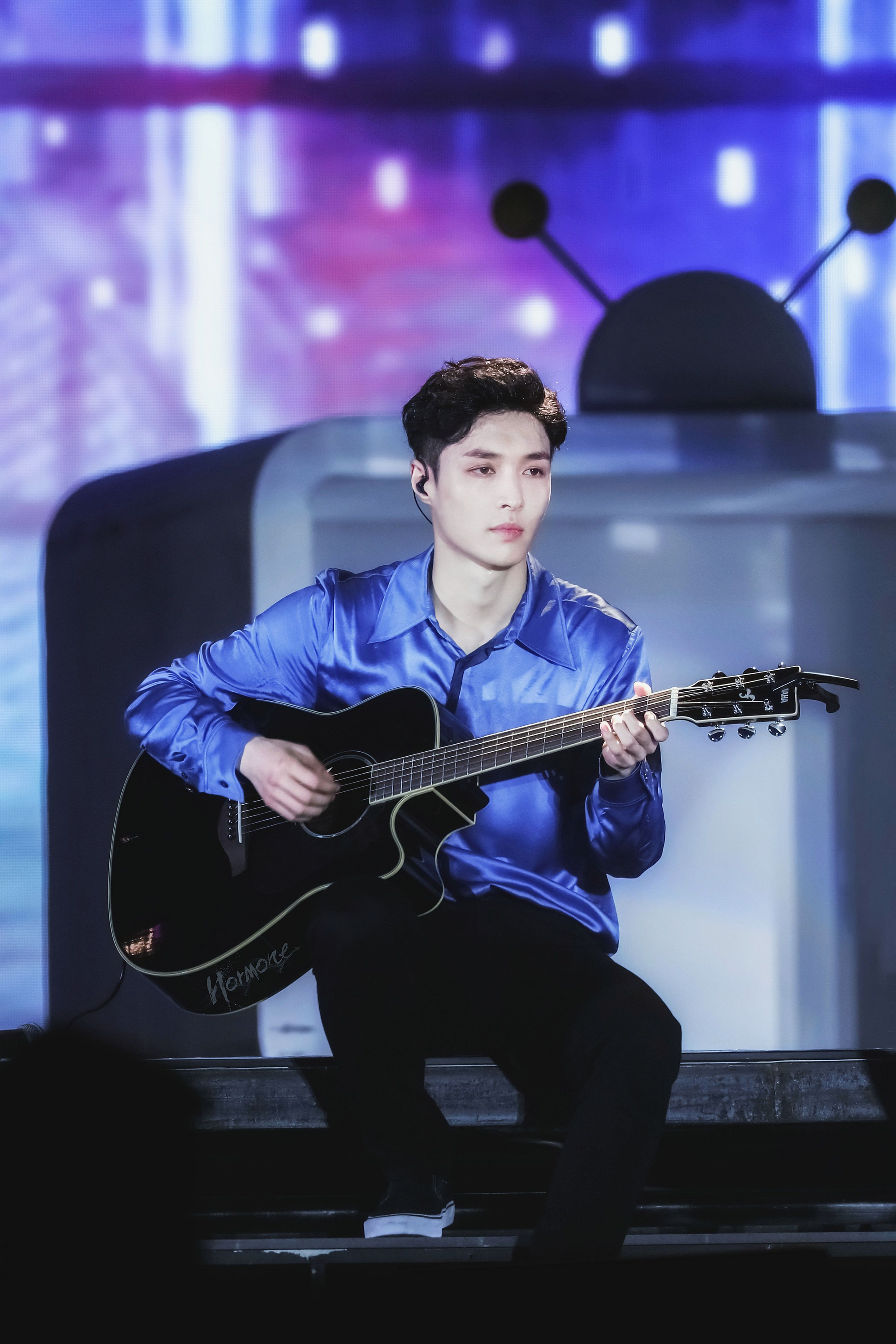 Trương Nghệ Hưng và hành trình vượt Vũ Môn: Từ thành viên Trung Quốc cuối cùng bám trụ EXO đến Chủ tịch công ty ở tuổi 30 - Ảnh 11. Trương Nghệ Hưng và hành trình vượt Vũ Môn: Từ thành viên Trung Quốc cuối cùng bám trụ EXO đến Chủ tịch công ty ở tuổi 30 - Ảnh 11.