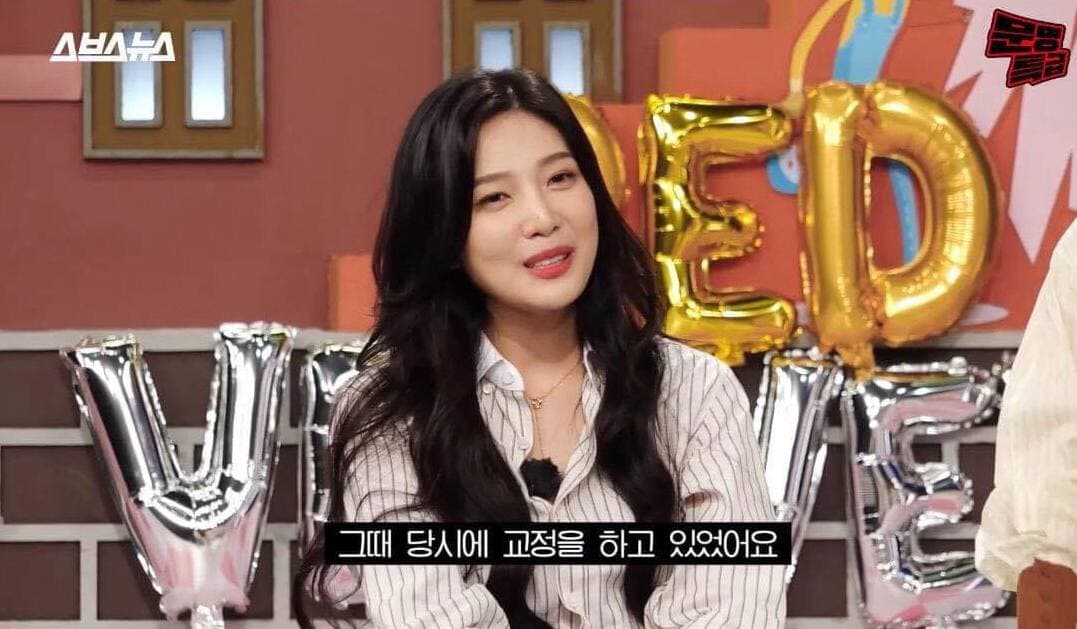 Chỉ 1 phút chỉnh niềng răng mà tạo ra khoảnh khắc để đời, phải công nhận Joy (Red Velvet) thời MAMA 2017 đúng là cực phẩm! - Ảnh 3. Chỉ 1 phút chỉnh niềng răng mà tạo ra khoảnh khắc để đời, phải công nhận Joy (Red Velvet) thời MAMA 2017 đúng là cực phẩm! - Ảnh 3.