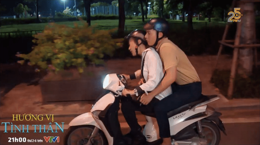 Preview tập 16 Hương Vị T&igrave;nh Th&acirc;n 2: Long chơi chi&ecirc;u khi được Nam chở bon bon tr&ecirc;n đường, c&ograve;n gọi n&agrave;ng l&agrave; kh&uacute;c gi&ograve;? - Ảnh 1.