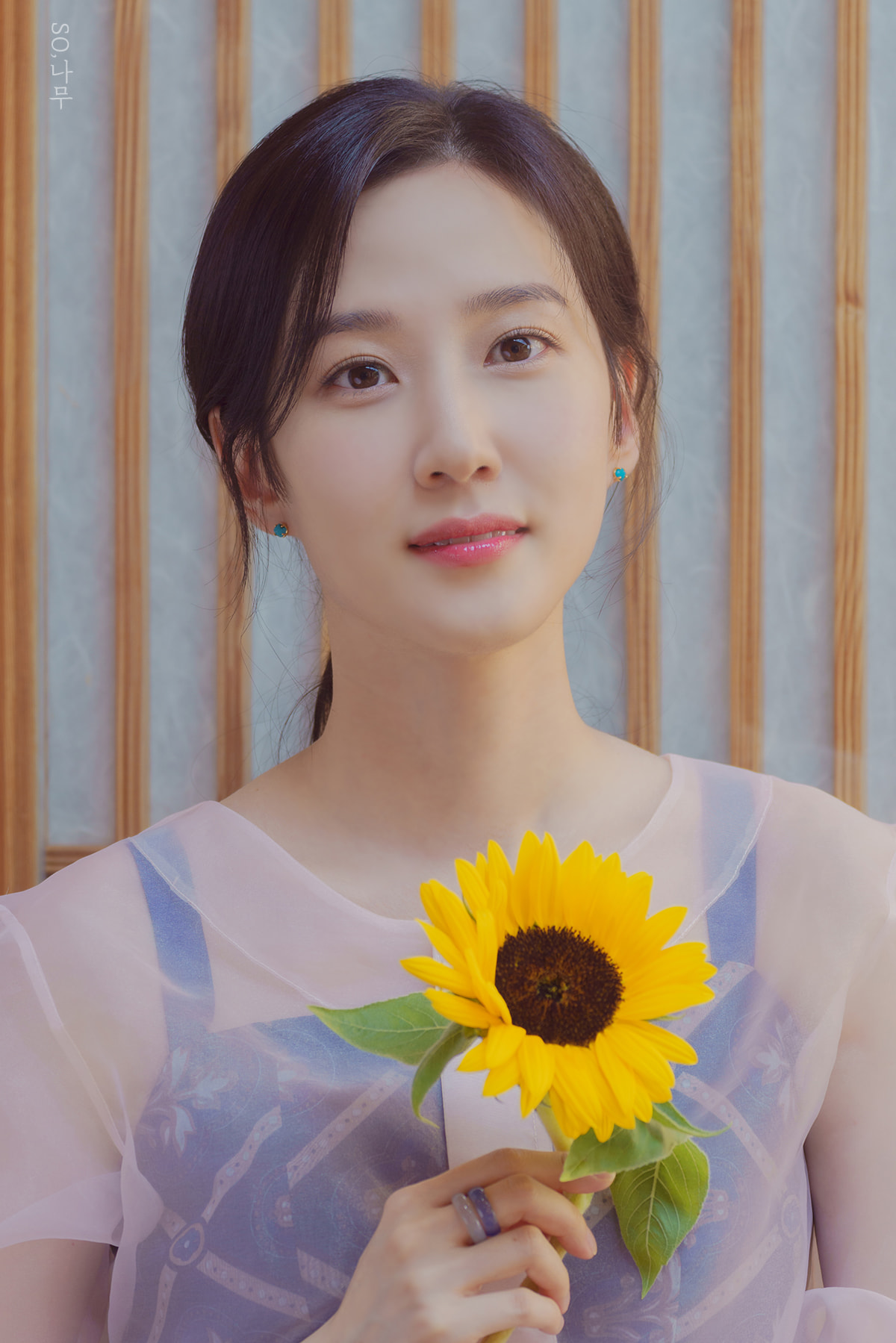 Sao nh&iacute; bị gh&eacute;t nhất Gi&agrave;y Thủy Tinh dậy th&igrave; th&agrave;nh c&ocirc;ng sau 19 năm: Nhan sắc th&aacute;nh thiện nh&igrave;n l&agrave; m&ecirc;, gia t&agrave;i diễn xuất đ&aacute;ng ngưỡng mộ - Ảnh 8.