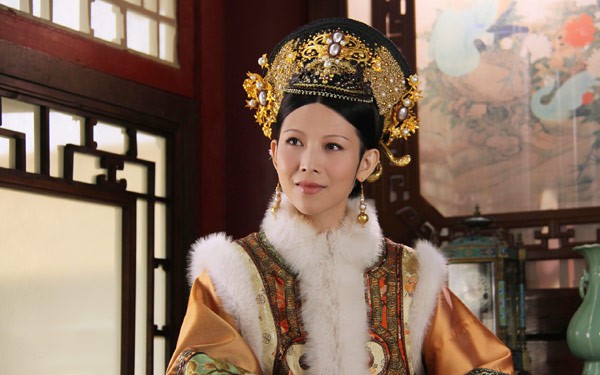 4 Hoàng hậu ấn tượng nhất màn ảnh Hoa ngữ: Châu Tấn đứng đầu miễn bàn cãi, đối thủ Như Ý Truyện bị chê té tát - Ảnh 8.