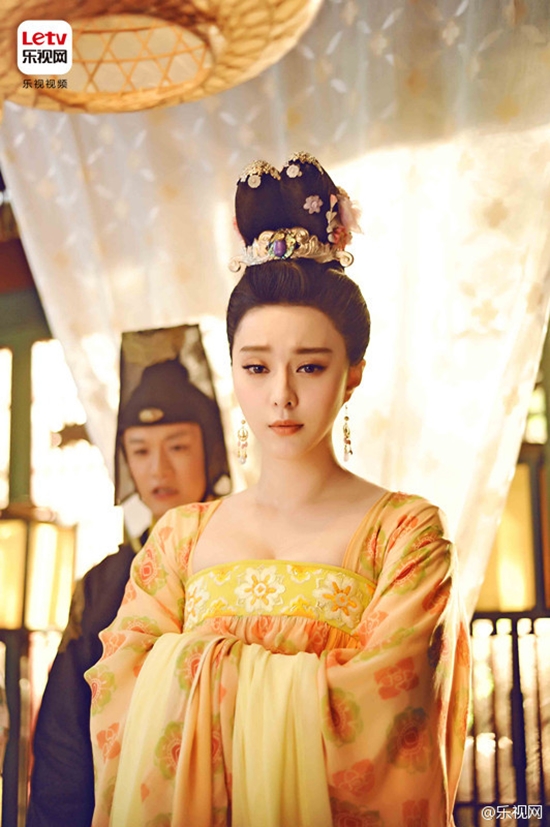 4 Hoàng hậu ấn tượng nhất màn ảnh Hoa ngữ: Châu Tấn đứng đầu miễn bàn cãi, đối thủ Như Ý Truyện bị chê té tát - Ảnh 11.