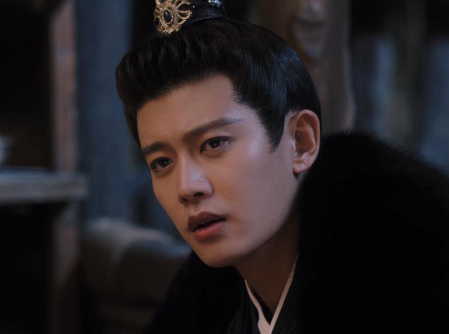 Nhậm Gia Luân lãnh trọn combo chê lùn - mập - già ở Trường An Như Cố, trang báo lớn lên tiếng bảo kê luôn và ngay! - Ảnh 6. Nhậm Gia Luân lãnh trọn combo chê lùn - mập - già ở Trường An Như Cố, trang báo lớn lên tiếng bảo kê luôn và ngay! - Ảnh 6.