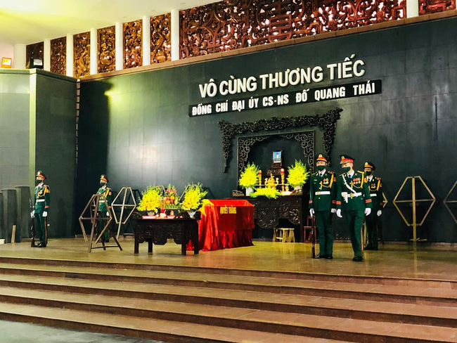 Tang lễ của NS Quang Thái: Diễn ra lặng lẽ, vắng bóng bạn bè và hoả táng gấp rút giữa mùa dịch - Ảnh 3.