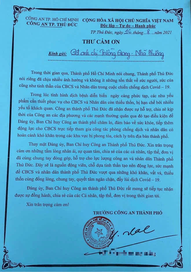 Anh thợ hồ Trường Giang v&agrave; vợ r&uacute;t hầu bao hơn 300 triệu, c&ugrave;ng bạn b&egrave; thực hiện bếp ăn 0 đồng phục vụ b&agrave; con chống dịch - Ảnh 3.