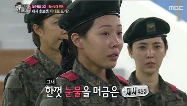 Mặt mộc sao nữ Hàn đi show quân đội: Lisa & ác nữ Penthouse đẹp xuất sắc, gây sốc nhất là người cuối cùng! - Ảnh 23.