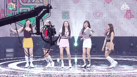 Red Velvet thắng BTS m&agrave; bị qu&ecirc; v&igrave; c&uacute; lừa từ nh&agrave; đ&agrave;i, encore đỉnh nhưng thứ khiến netizen cảm th&aacute;n kh&ocirc;ng phải l&agrave; giọng h&aacute;t - Ảnh 4.