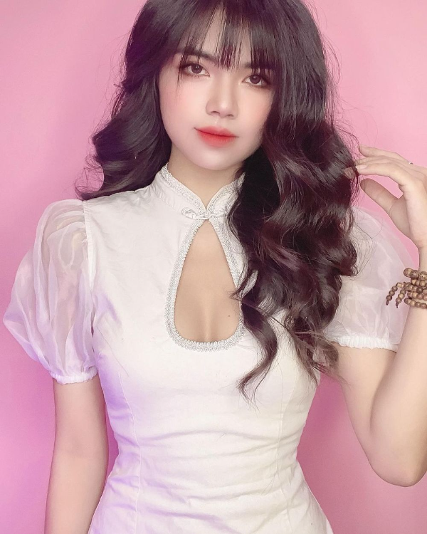 C&agrave;y cuốc livestream đến mức suy nhược, ngất xỉu tr&ecirc;n s&oacute;ng, Mai Dora tiết lộ động lực l&agrave;m việc khiến người nghe thắt l&ograve;ng - Ảnh 1.