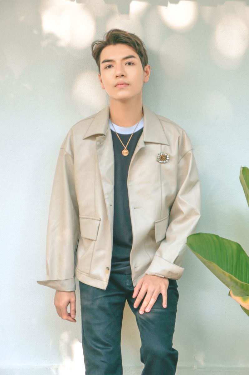 Một nhạc sĩ th&acirc;n thiết với Đ&ocirc;ng Nhi vừa c&oacute; m&agrave;n thay đổi diện mạo g&acirc;y sốc, nh&igrave;n qua tưởng Denis Đặng - Ảnh 9.