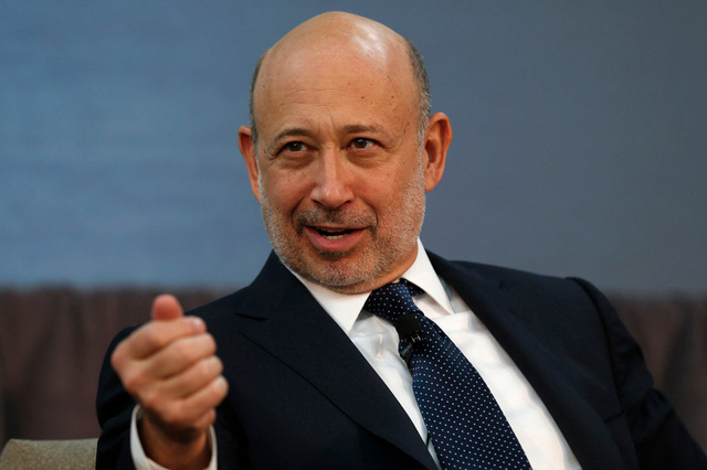 Bài phát biểu rúng động của cựu CEO Goldman Sachs: Làm việc cùng người làng nhàng, bạn sẽ mãi làng nhàng; chỉ khi học hỏi người có tham vọng, bạn mới tiến bộ và cất cánh - Ảnh 1.