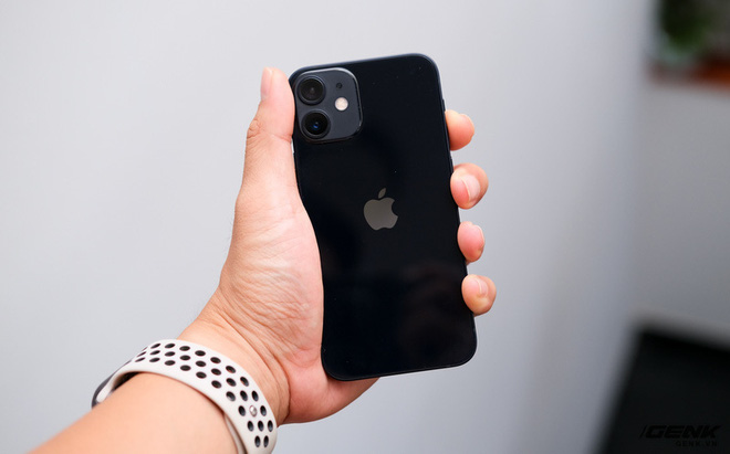 Tại sao đến giờ Apple vẫn bán iPhone XR với giá 499 USD? - Ảnh 5.