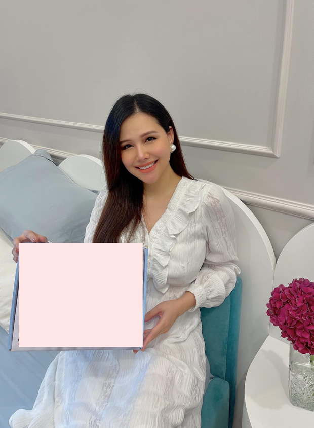 Phanh Lee h&eacute; lộ khoảnh khắc đầu ti&ecirc;n với &aacute;i nữ mới lọt l&ograve;ng, phu nh&acirc;n h&agrave;o m&ocirc;n chăm con m&agrave; visual qu&aacute; đỉnh! - Ảnh 3.