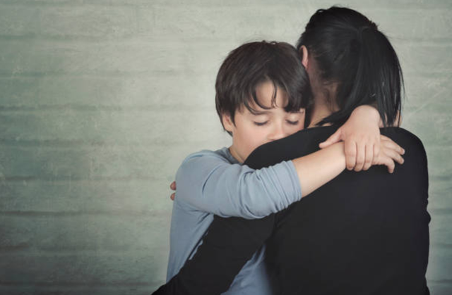 9 b&agrave;i học nhẹ nh&agrave;ng đầy triết l&yacute; về c&aacute;ch sống m&agrave; một người mẹ hiểu biết n&ecirc;n dạy con từ thuở c&ograve;n thơ, gi&aacute; trị sẽ theo con cả đời: Người lớn nghiền ngẫm cũng kh&ocirc;ng hề thừa! - Ảnh 3.