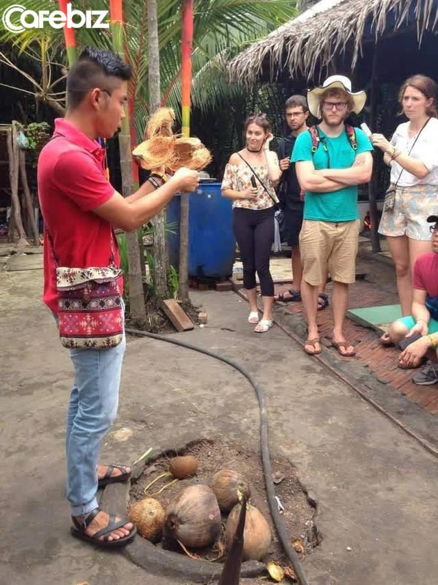 Hướng dẫn viên cầm cự trong đại dịch: “Còn khỏe mạnh là còn tất cả” - Ảnh 1.