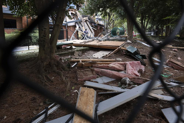 Mỹ: Nổ lớn làm rung chuyển tòa nhà chung cư ở ngoại ô Atlanta, khiến 4 người bị thương - Ảnh 3.