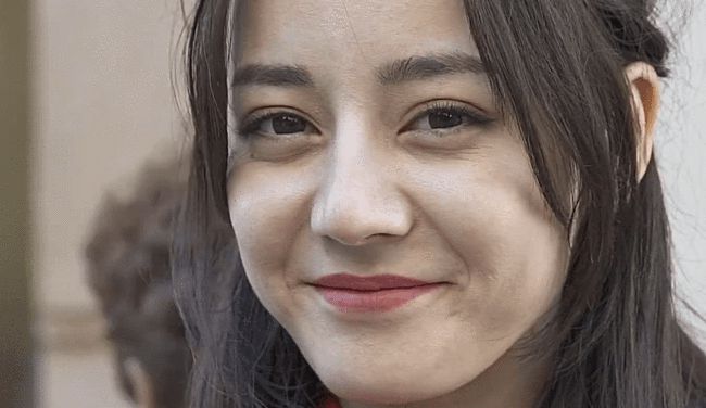 Nhiếp ảnh gia tiết lộ nhan sắc thật và làn da ở tuổi 29 của Địch Lệ Nhiệt Ba, rời xa photoshop là như thế này đây? - Ảnh 7. Nhiếp ảnh gia tiết lộ nhan sắc thật và làn da ở tuổi 29 của Địch Lệ Nhiệt Ba, rời xa photoshop là như thế này đây? - Ảnh 7.