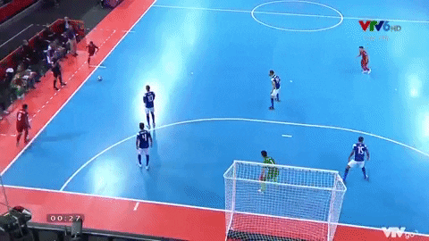 Phối hợp đá phạt ảo diệu, futsal Việt Nam chọc thủng lưới thành công ứng viên vô địch Brazil - Ảnh 9.